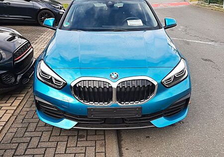 BMW 116i LED-NAVI-Alu-DAB-Sitzhz-PDC