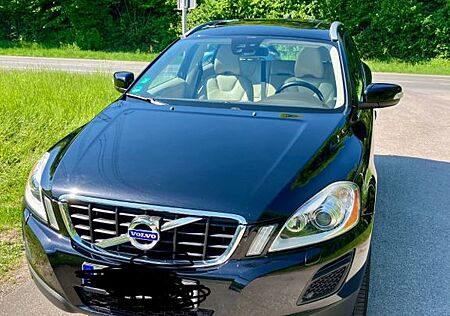 Volvo XC 60 XC60 D3 AWD Geartronic Summum Summum