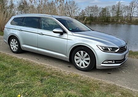VW Passat Variant Volkswagen 2.0 TDI SCR 140kW Highline Va...