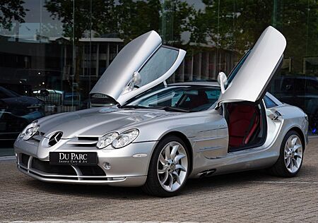 Mercedes-Benz SLR 5.4 V8 McLaren NEUE SERVICE