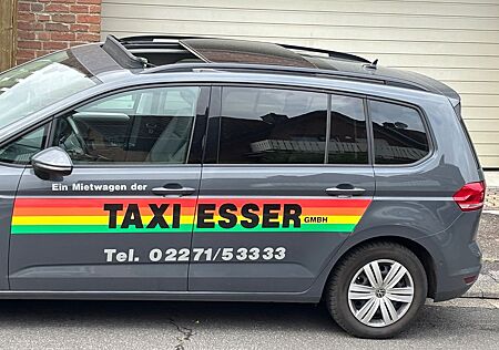 VW Touran Volkswagen 2.0 TDI SCR DSG 7 Sitzer PDC v+h Kam