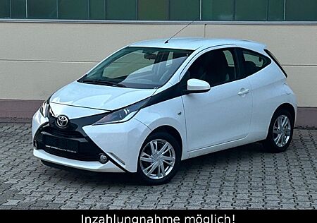 Toyota Aygo (X) Aygo -play touch *KLIMA*Rückfahr*ALU*Tüv