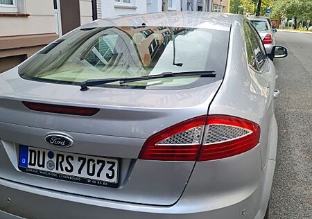 Ford Mondeo 2,0 Ghia Ghia