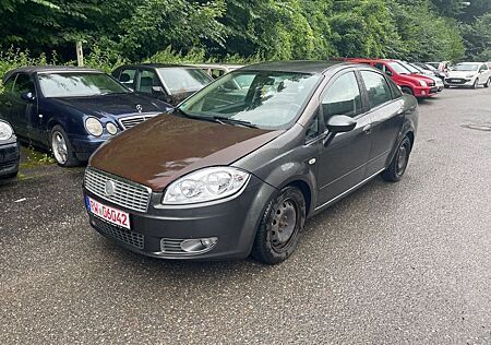 Fiat Linea Dynamic 1,4 T-jet 120Ps Klima