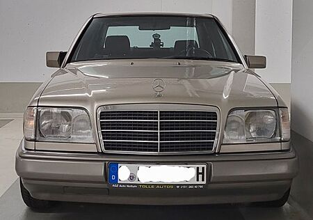 Mercedes-Benz 220 gebraucht kaufen Mercedes-Benz 220 E220 W124 H-Kennzeichen gepflegt