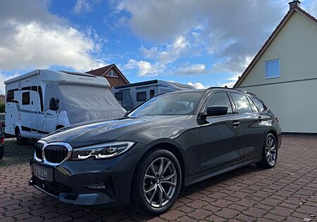 BMW 320d Touring Sport Line Leder ACC H&K Indiv Came