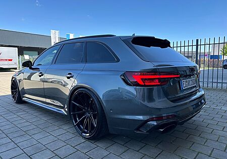 Audi RS4 2.9 TFSI Matrix CARBON Ceramic DRC MASSAGE