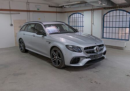 Mercedes-Benz E 63 AMG 63S AMG*4Matic*360*ACC*Ceramic