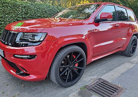 Jeep Grand Cherokee SRT 6.4l V8 HEMI