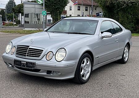 Mercedes-Benz CLK 200 K Elegance Bi-Xenon PDC *59.000km*