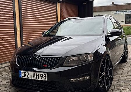Skoda Octavia 2.0 TDI DSG 4x4 RS Combi RS NO ADBLUE