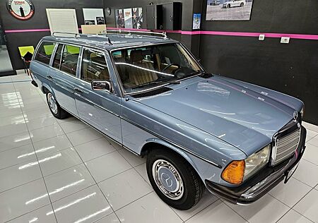Mercedes-Benz 230 TE W123 Kombi, Automatik, Scheckheft,TÜV neu