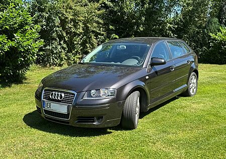 Audi A3 1.6 Ambiente Sportback Ambiente