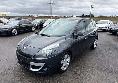 Renault Scenic III Dynami Auto. 2.0 dCi Navi AHK 2xPano