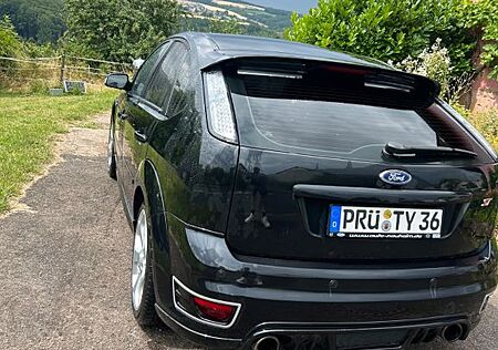 Ford Focus 2,5 ST ST