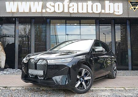 BMW iX 40 xDrive 76.6 kWh Shadow Line