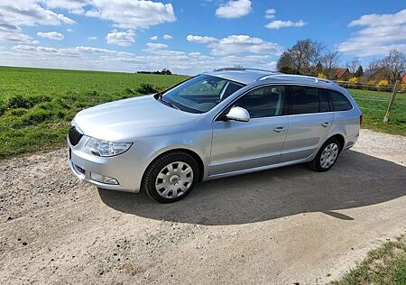 Skoda Superb 2.0 TDI Ambition Combi 1.Hand scheckh.