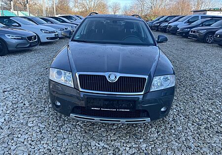 Skoda Octavia Combi Scout 4X4*1.Hand*Scheckheft*AHK