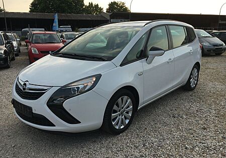 Opel Zafira Tourer 1.4 KLIMA AHK PDC SHZ