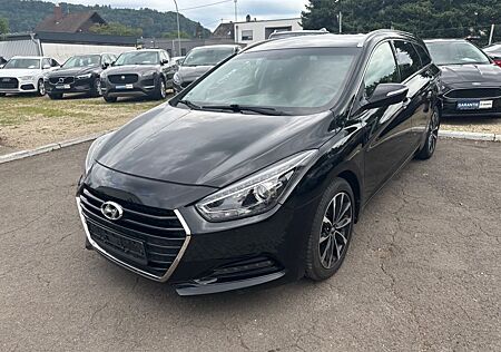 Hyundai i40 cw blueStyle Automatik+Navi+Kamera+8xBereift