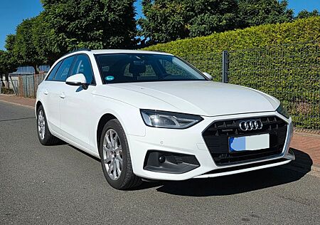 Audi A4 40 TDI S tr. quattro Sport/208