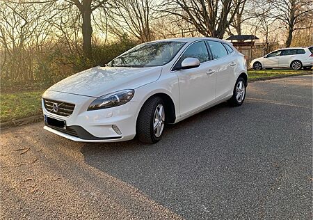 Volvo V40 D2 Geartronic Kinetic Kinetic