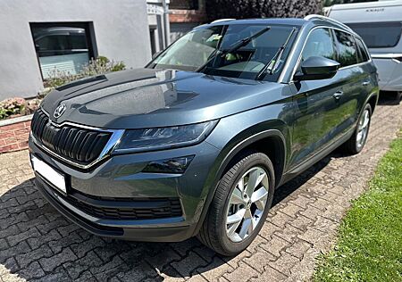 Skoda Kodiaq Style 4x4 *PANO*AHK*LED*KAM*7Sitz*ACC*19Z
