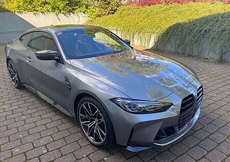 BMW M4 COMPETITION COUPE M CARBON IN/OUT PAK MY 2023