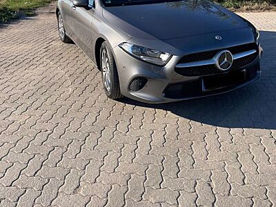 Mercedes-Benz A 180 - Progressive | 136 PS | grau metallic