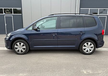 VW Touran Volkswagen 1.6 D Comfortline+Navi+Family-Paket+WR+