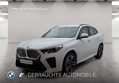 BMW iX2 eDrive20 M Sport Kamera Sitzheizung Alarm