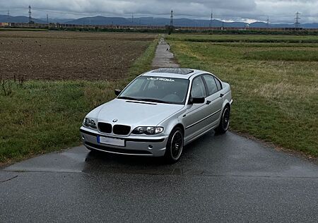 BMW 318i Edition Sport Edition Sport