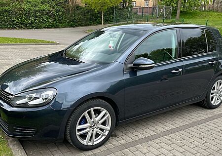 VW Golf Volkswagen 1.4 TSI, Autom, 8 Fach, TÜV bis 2027