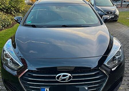 Hyundai i40 1.7 CRDi 104kW blue Style