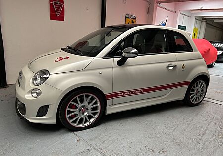 Abarth 595 50° Anniversario/151 Kilometer/1 of 299