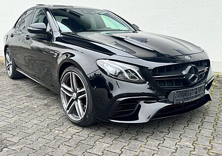 Mercedes-Benz E 63 AMG 4Matic+ ! Head-up ! Panorama! Burmester