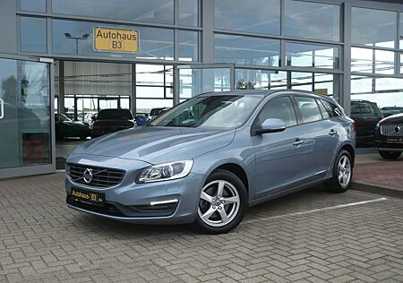 Volvo V60 Linje Business-BI-Xenon-Kamera-Navi-GRA-SH