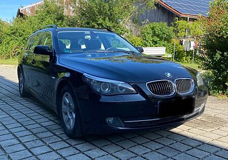BMW 523i touring -