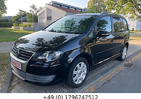 VW Touran Volkswagen Freestyle
