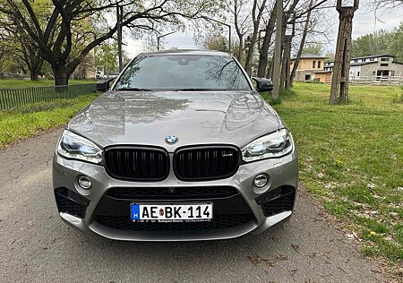 BMW X6 M full servicebook