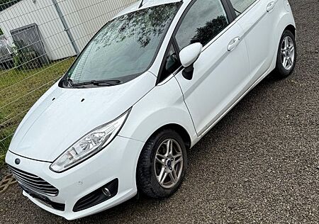 Ford Fiesta 1,0 EcoBoost Titanium *Kamera *Navi