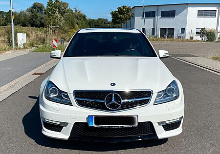 Mercedes-Benz C 63 AMG