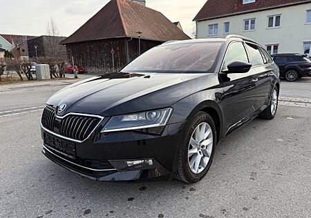 Skoda Superb Combi Style,LED,Panorama,AHK