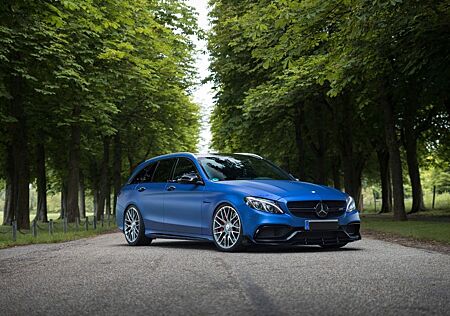 Mercedes-Benz C 63 AMG gebraucht kaufen Mercedes-Benz C 63 AMG AMG C 63S