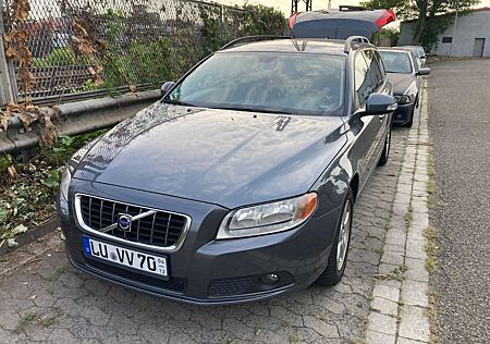 Volvo V70 2.5FT Summum Summum