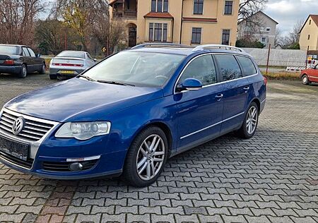 VW Passat Variant Volkswagen Passat 2.0 TDI DSG 125kW Highline Variant