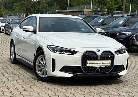 BMW i4 eDrive40 Navi Leder ACC Memory AHK M-Lenkrad
