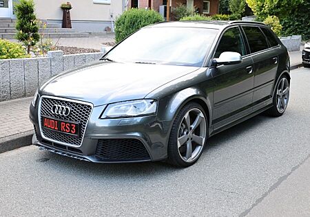 Audi RS3 2.5 TFSI S tronic quattro Sportback