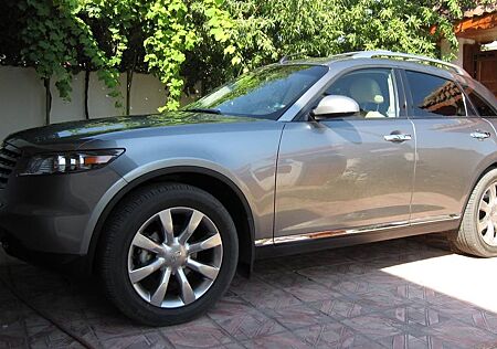 Infiniti FX 35