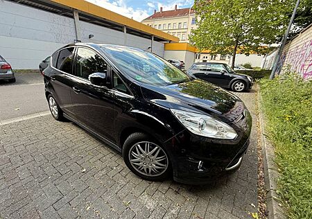 Ford C-Max 1,6 EcoBoost 110kW Titanium Titanium